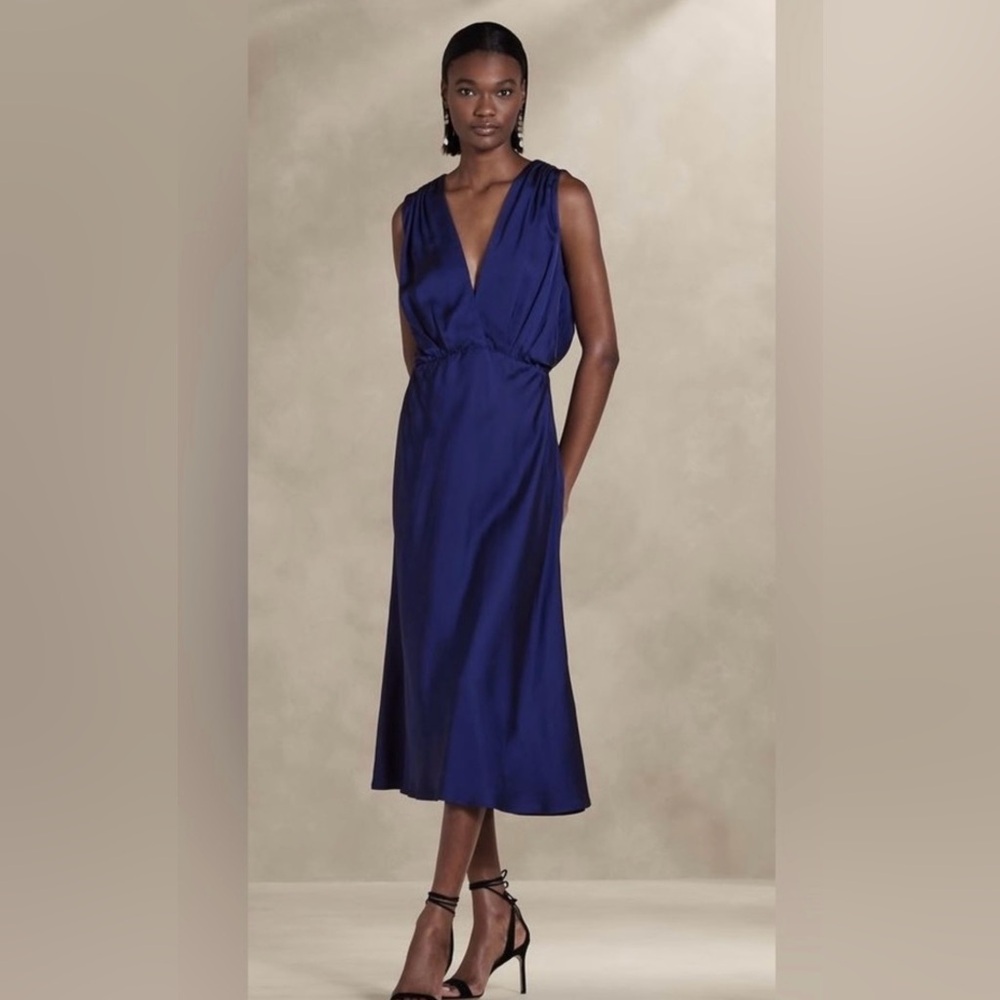 NWT-Banana Republic Jessie Satin Midi Dress, Small